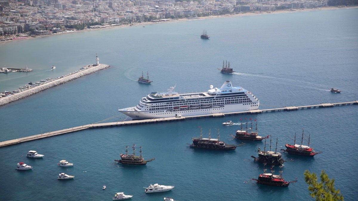 kruvaziyer turizminde temmuz rekoru 1 milyonu gecti 0
