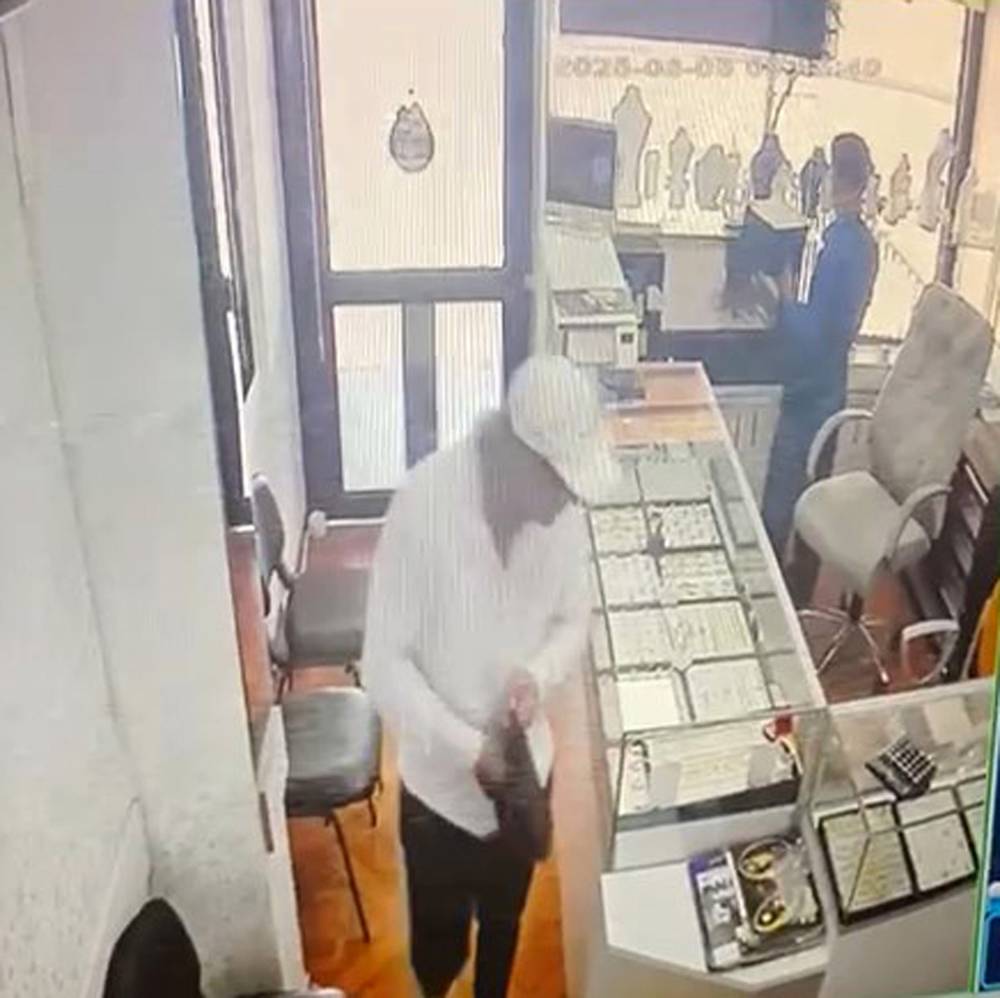 kuyumcudan 18 adet bilezik caldi ormanda yakalandi ifadesi sok etti 6 Xe4ZJg2Y