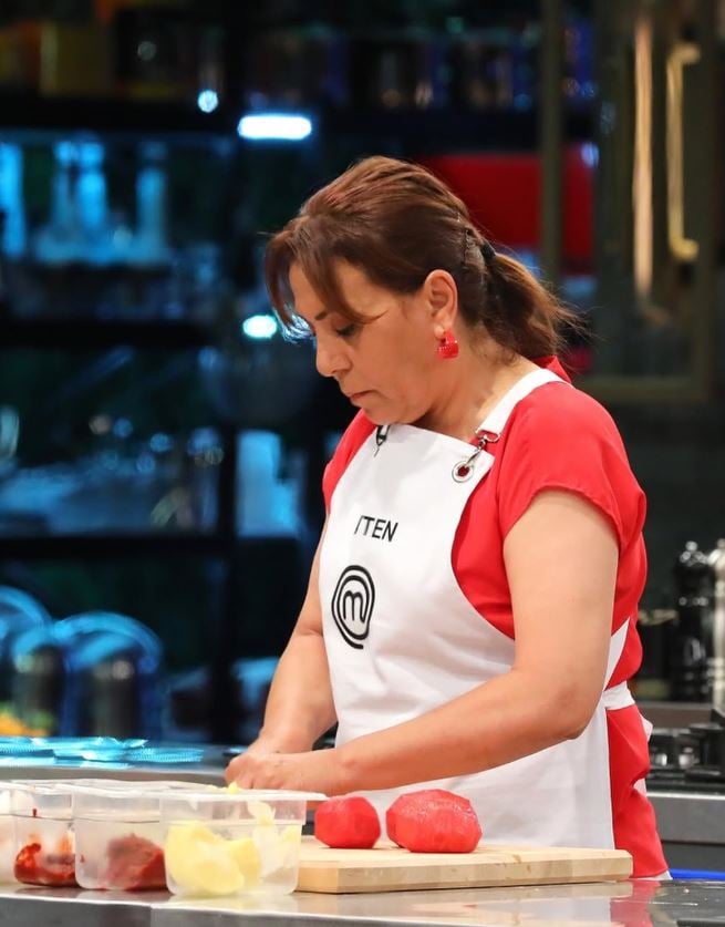 masterchefte yurek yakan anlar ayten sanerin aci dolu hikayesi turkiyeyi aglatti 21 eNaj83Ml