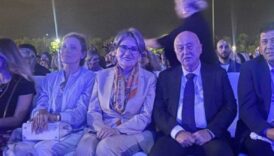 meral aksener filistin icin duzenlenen sami yusuf konserinde ortaya cikti AyQ7TsOT