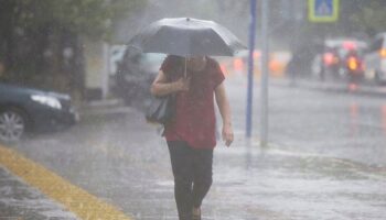 meteoroloji turuncu kod uyari verdi sakir sakir yagacak son bir deneme olabilir FDUyq9Xb