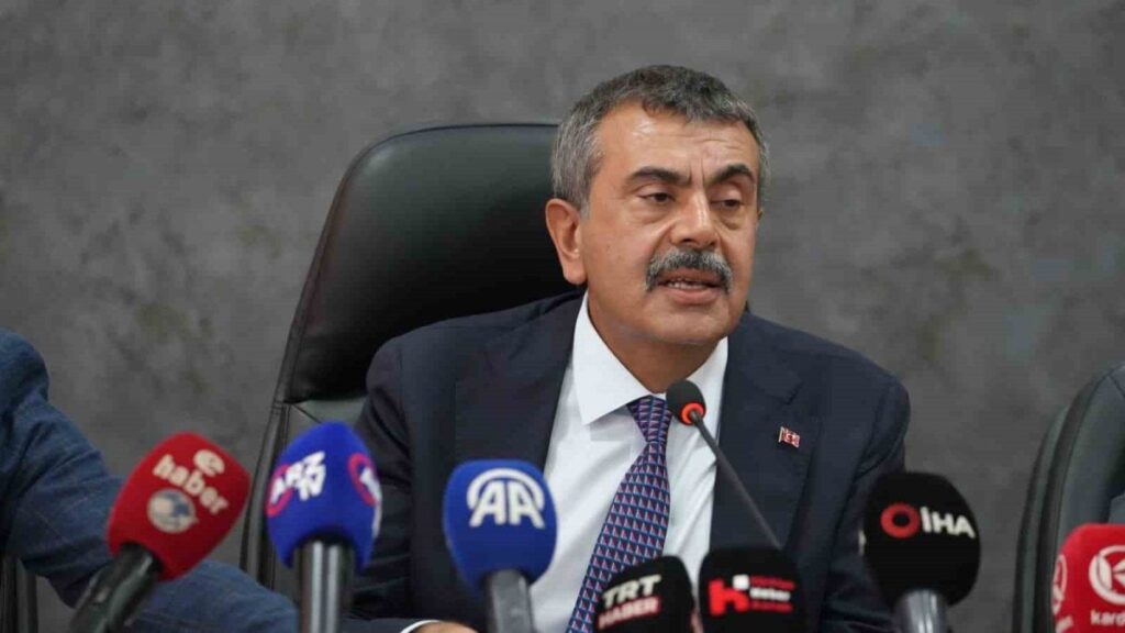 milli egitim bakani yusuf tekinde erzurum ve teknofest cikisi u8yYchpW