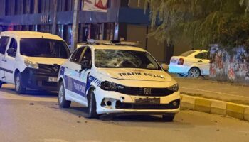 motosiklet ile polis araci carpisti 2 agir yarali QxXCQK4z