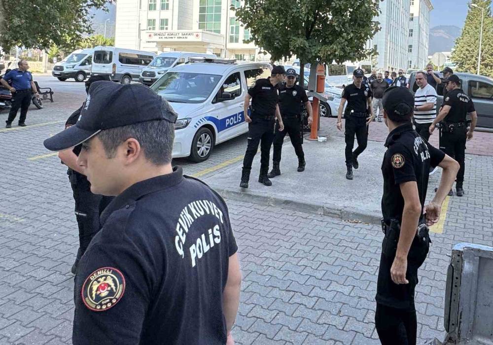 motosikletli tetikciler kursun yagdirdi saldiri ani kamerada 5 6eEuE9RB