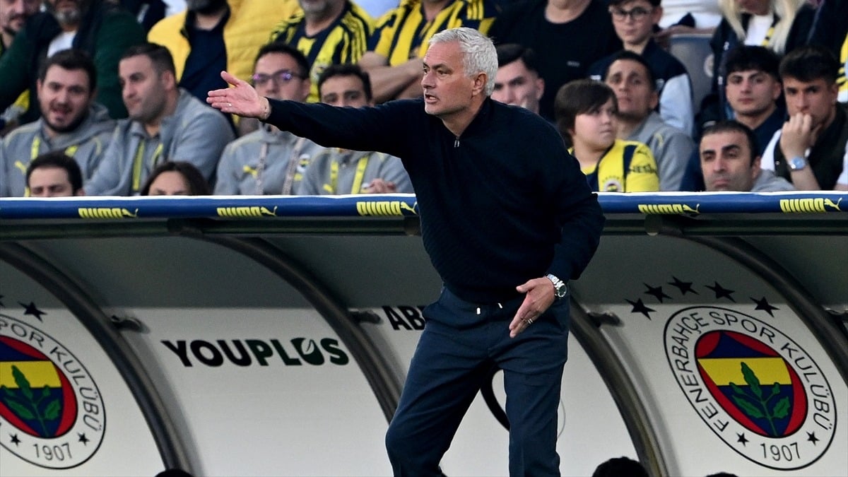 mourinho elestirilere guldu flas messi itirafi 3 FSqVeskm