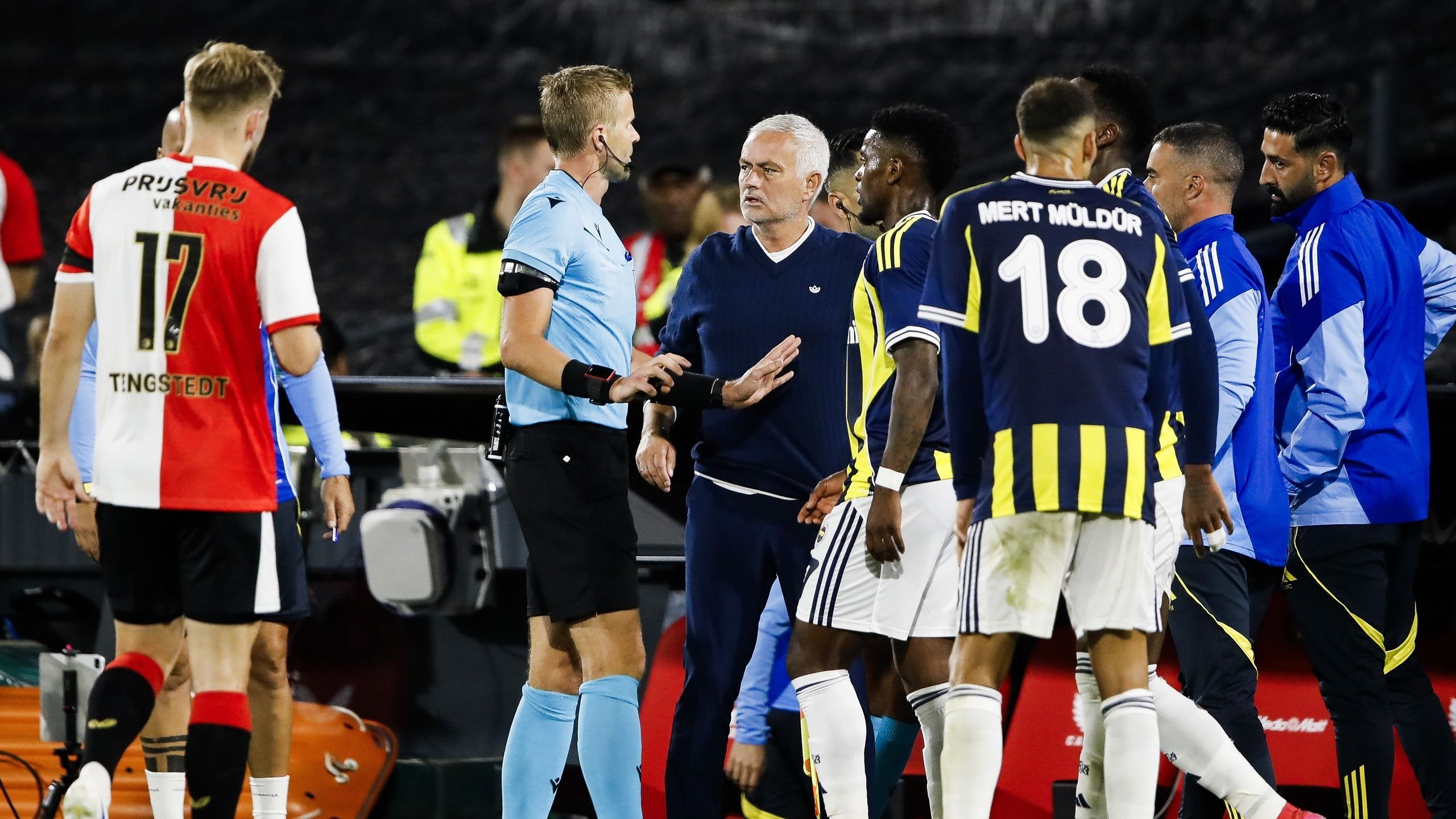 mourinhodan feyenoorda gozdagi telafisi yok 0 O6DsEFuB
