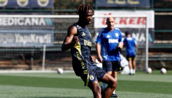 nene ilk kez fenerbahce antrenmaninda plqgbAXq