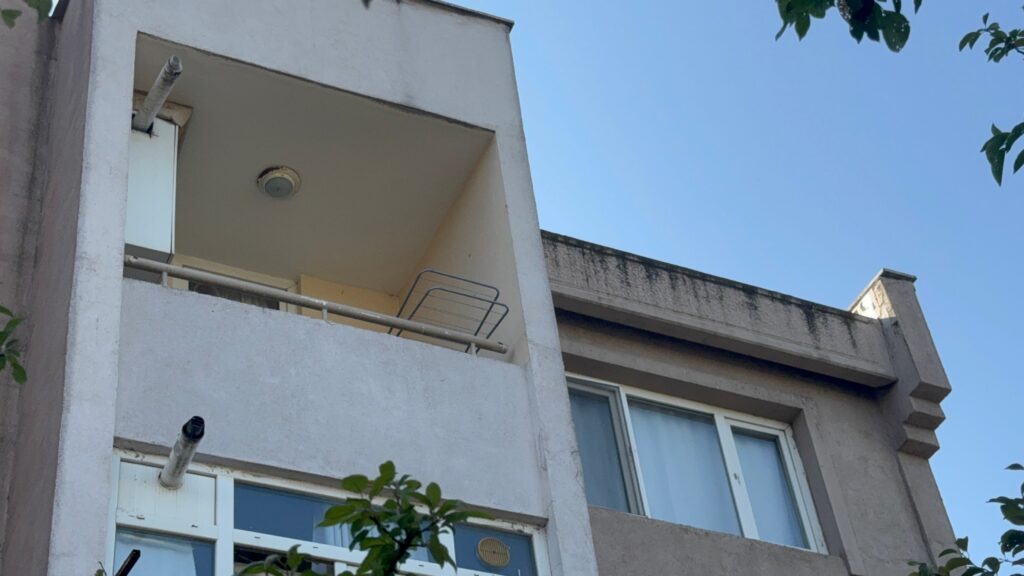 oglunun cansiz bedeniyle saatlerce ayni evde kaldi kan donduran olay nGfBlARJ