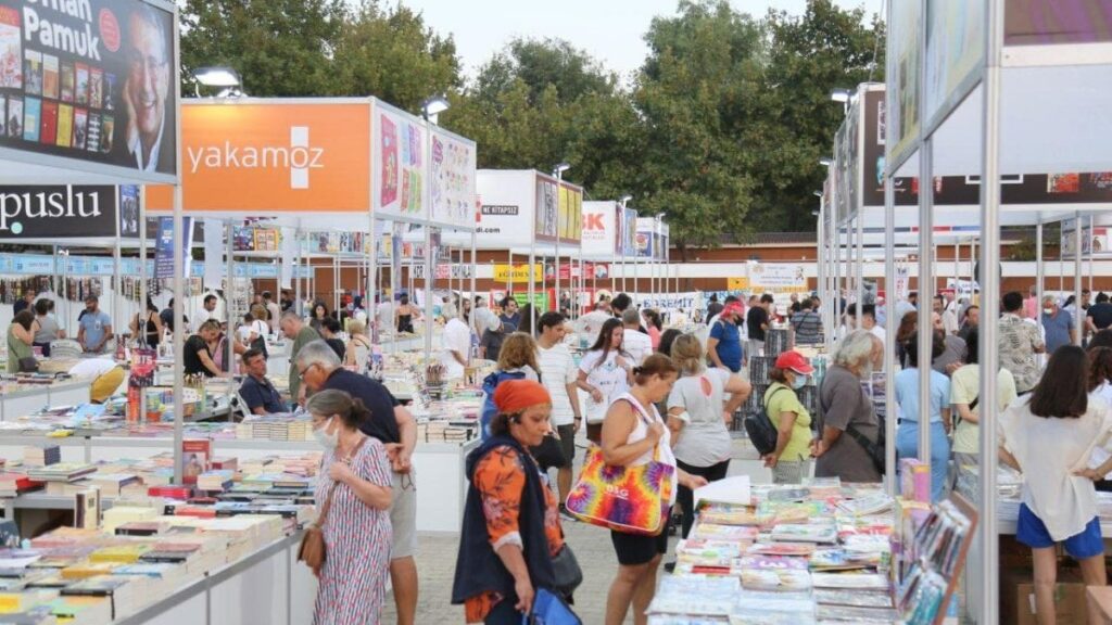 olmez agacin golgesinde kitapla bulusma zamani S8Hvi7Of