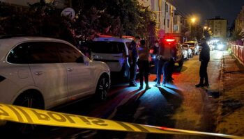 once evini ve arabasini daha sonra dukk nini kursunladi 67tkT553