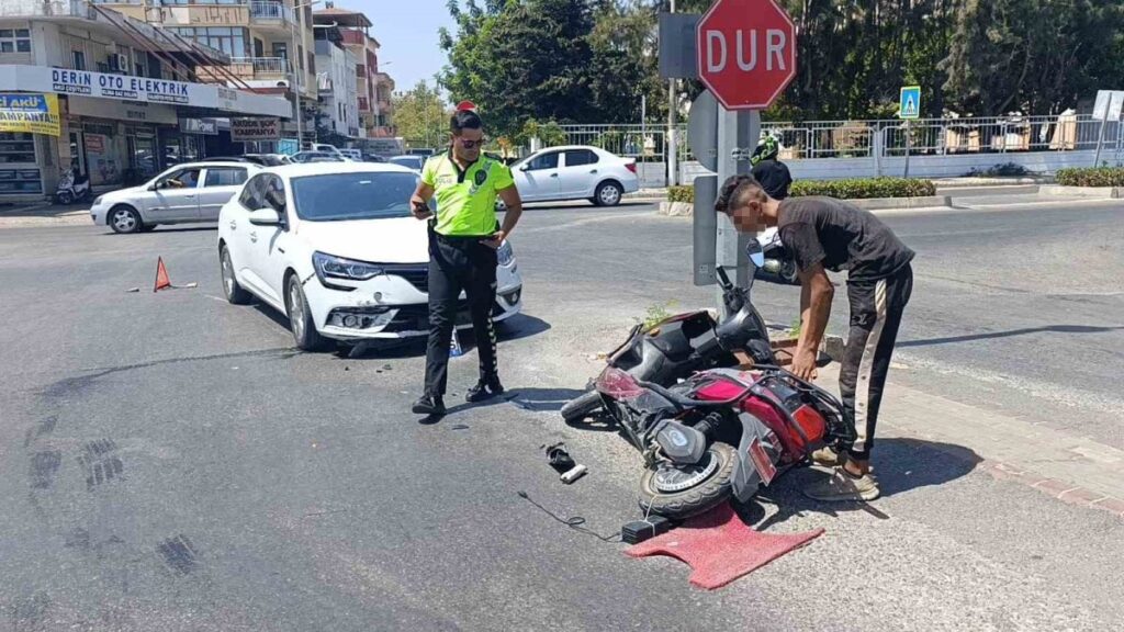 otomobil ile elektrikli motosiklet carpisti 1 yarali var j8F9Q3iU