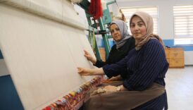 ozel siparisle yapiliyor teslim almak icin 1 yil bekleniyor metrekaresi 50 bin tl 1pkWxe1f