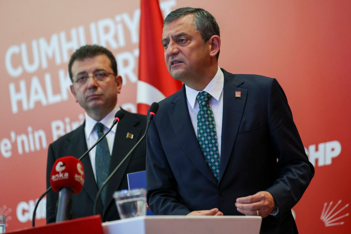 ozgur ozelin gizli planini tek tek acikladi chpde cok konusulacak iddia chpliler henuz uyanamadilar QucKvukV