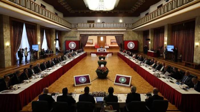 ozgur ozelin gizli planini tek tek acikladi chpde cok konusulacak iddia chpliler henuz uyanamadilar UVdTAHRV