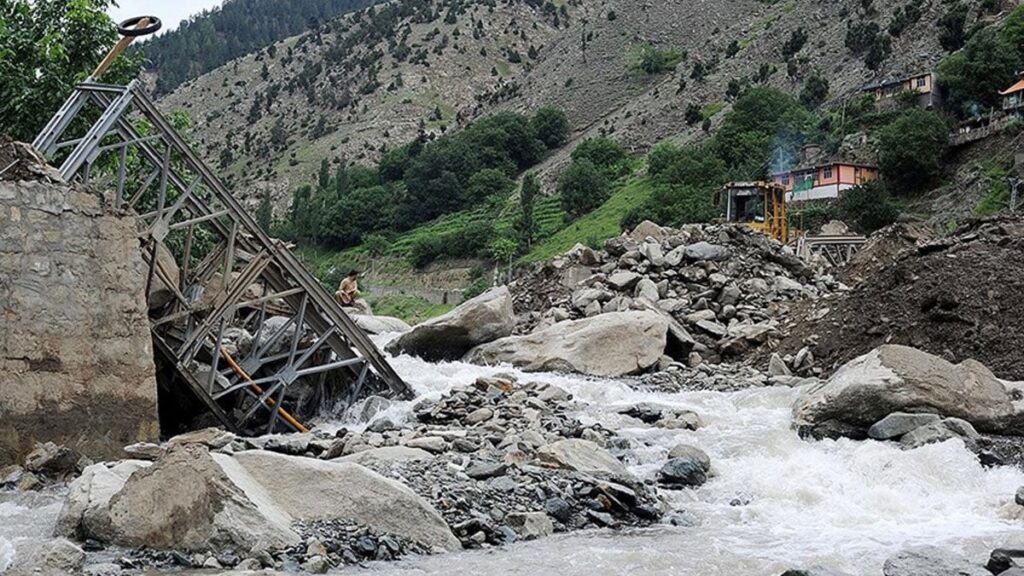 pakistanin kuzeyindeki sellerde olenlerin sayisi 351e cikti LXlBFQRK