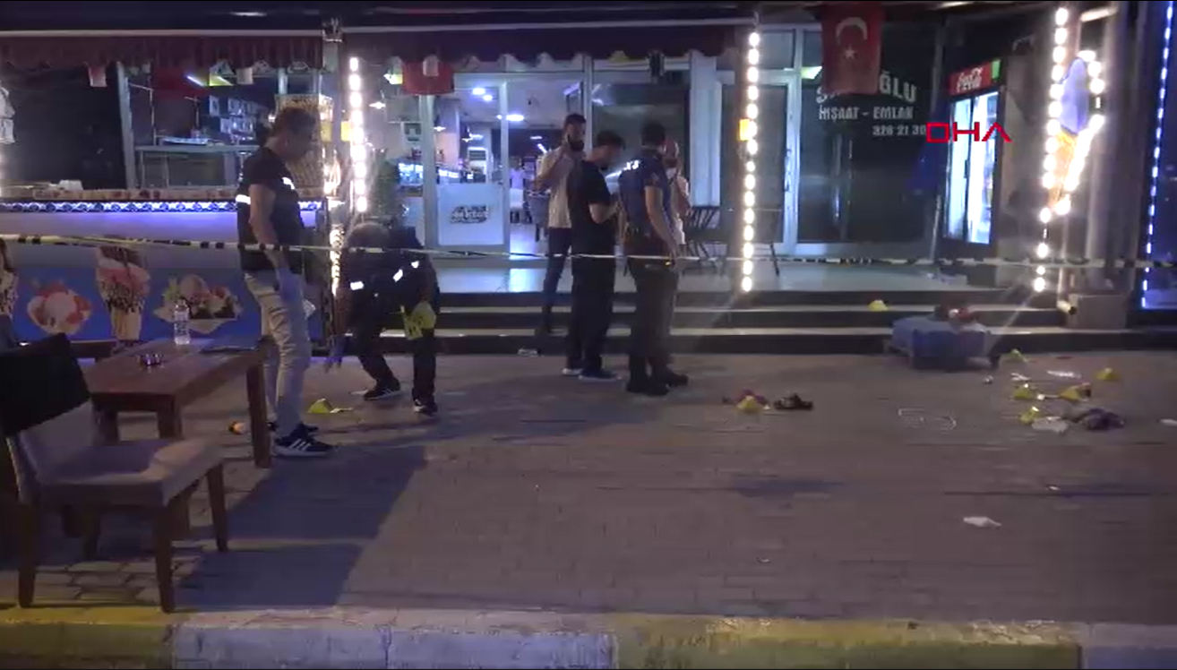 pastanedeki korkunc cinayetin goruntuleri ortaya cikti oda baskani dehset sacmisti 2 rg3MPjT7