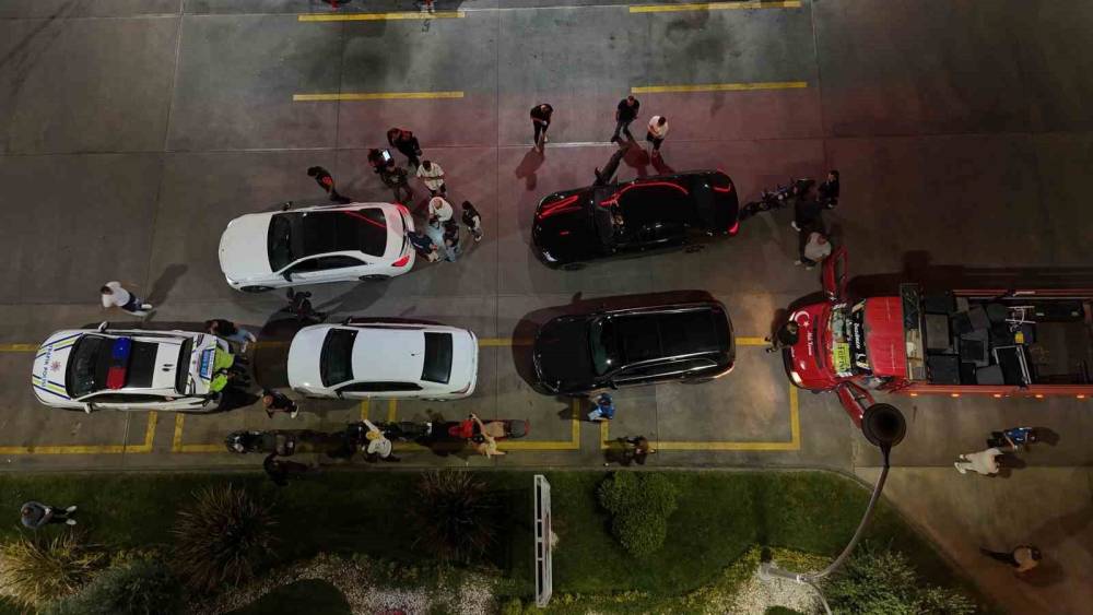 polis araclari tek tek durdurup kontrol etti ehliyetler iptal edildi 0 jwdCdI9F