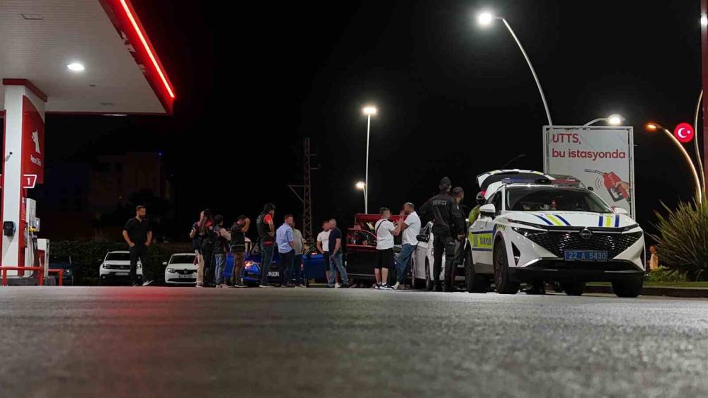 polis araclari tek tek durdurup kontrol etti ehliyetler iptal edildi 1 aWAdg69h