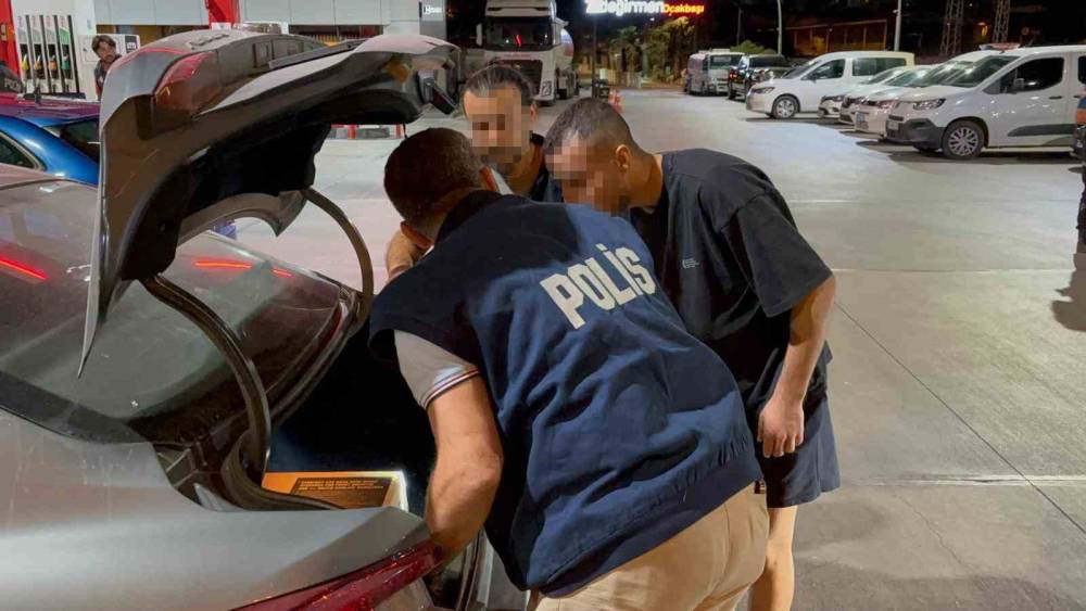 polis araclari tek tek durdurup kontrol etti ehliyetler iptal edildi 5 EBmQiOea