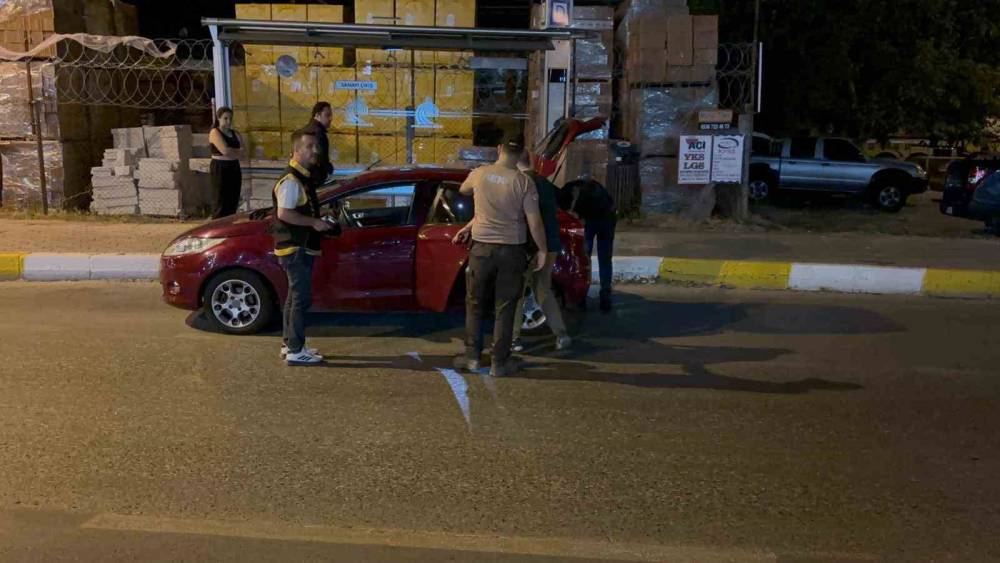 polis araclari tek tek durdurup kontrol etti ehliyetler iptal edildi 6 rnQWKele
