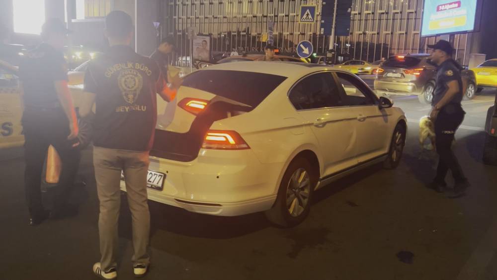 polis bolgeyi ablukaya aldi araclar didik didik arandi 5 9v21IdzQ