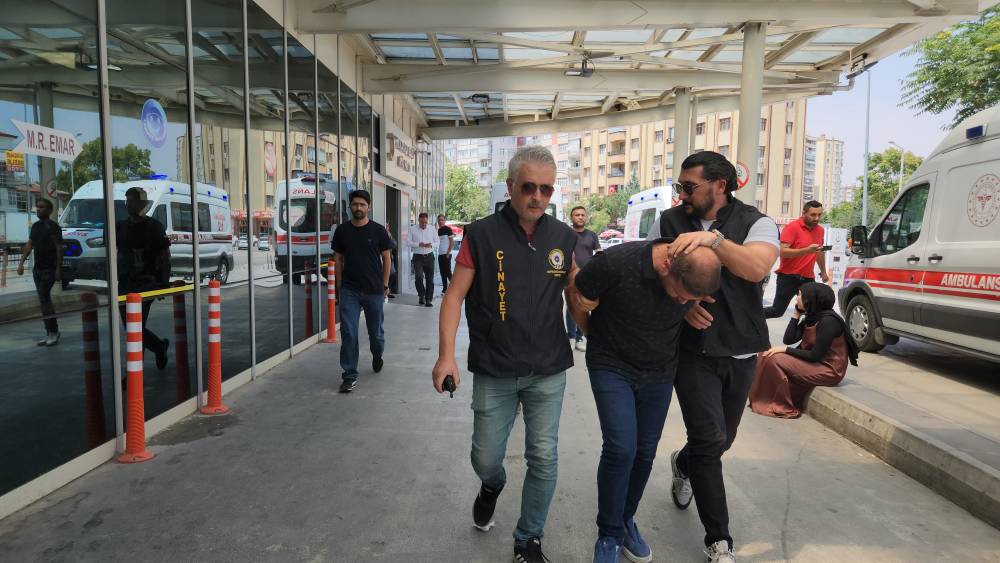 pompali tufek dehseti temizlik gorevlisi gorme yetkisini kaybetti 1 Ra39NIYR