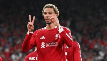 premier lig duygusal basladi harika macta gulen liverpool xBb3d5ZZ