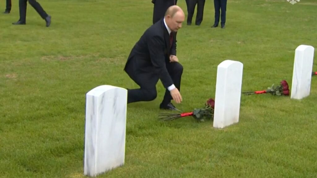 putin alaskadaki sovyet mezarlarini ziyaret etti x3JKTQ39