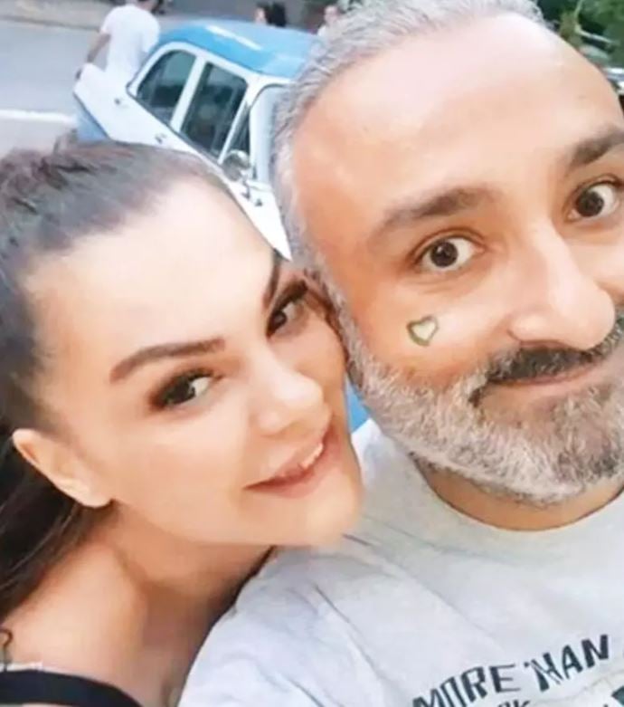 rustu onur atilladan surpriz karar sarkici nez ile aski gundem olmustu akyarlarda yeni yuva TkKazpQr