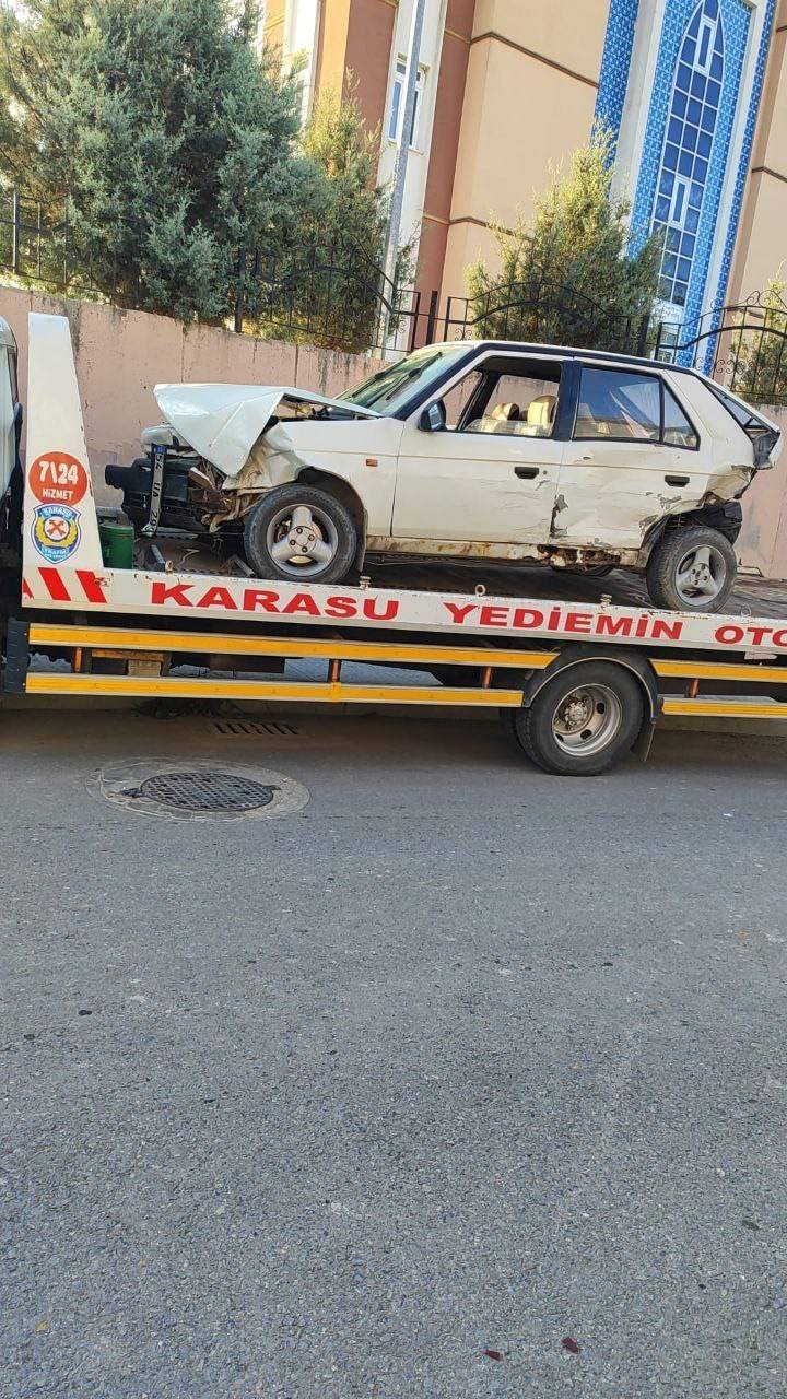 sakaryadaki tartisma cigirindan cikti kadin esinin aracina defalarca carpti ofkesi pahaliya patladi 3