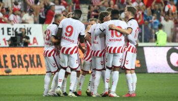 samsunspor biraktigi yerden devam etti H2iXVjiW