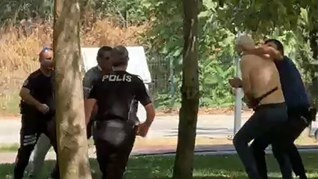 sehirde korku dolu anlar yasatti sokakta kaos hastanede gerilim polis son anda engelledi pLaBQB8D