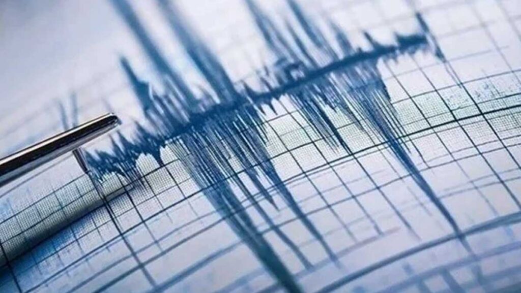 sindirgida 37 buyuklugunde deprem FXIVBlej