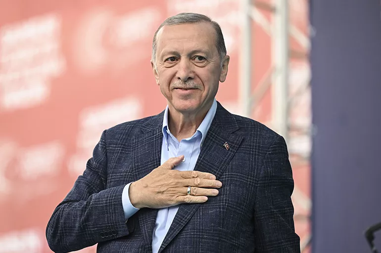 sinirlenen erdogan eski bakanini topa tuttu dolmabahce ofisinde yasandi 0 9vvciJef