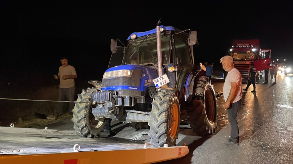 sivasta trafik kazalari 2si agir 4 yarali f4RuGWEA