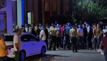 sokak ortasinda dove dove oldurduler TbnAFr5m