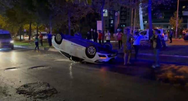 surucusunun direksiyon hakimiyetini kaybettigi otomobil takla atti 0 YMN93e82
