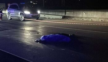 suv carpti kadinin uzerinden bircok arac gecti Lce2HLRQ