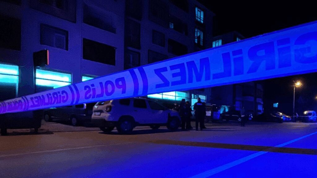 tartistigi akrabasini silahla vurdu xMMa5zSE