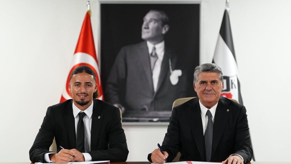 taylan bulut besiktasa imza atti Si3426hK