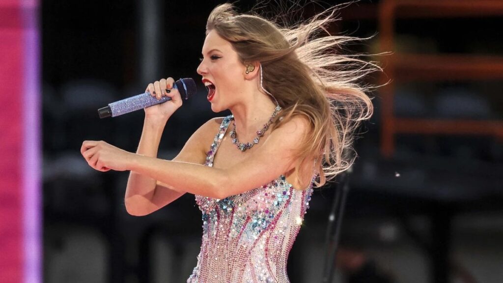 taylor swiftten album mujdesi VFiIiy7x