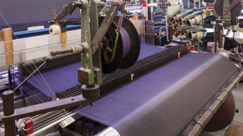 tekstil ve moda sektorunde yapay zeka kullanimi israfi onluyor HQLBrfCz