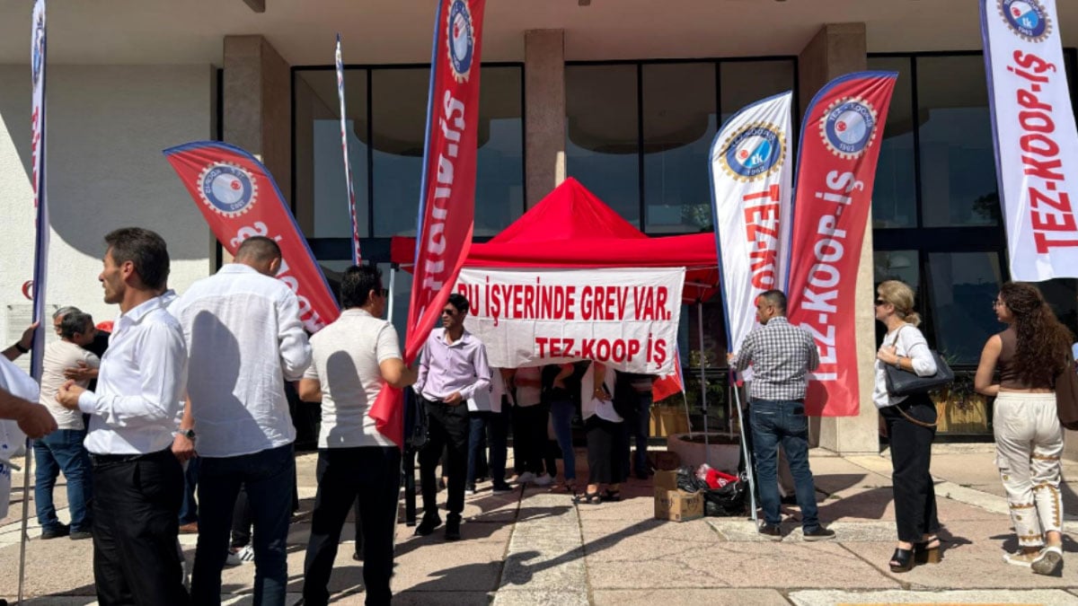 tez koop ise uye odtu calisanlari davul zurnayla greve basladi 0 Ygsc94c9