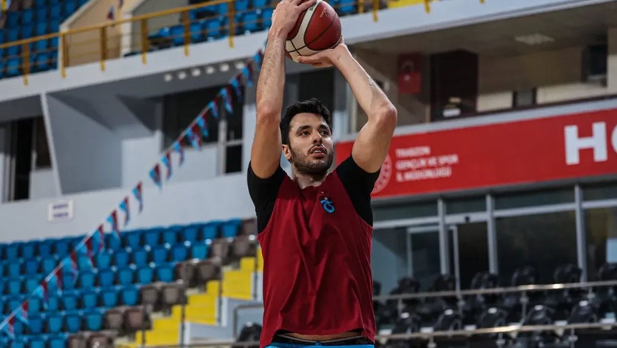 trabzonspor sampiyonluk kadrosundan o isimle sozlesme yeniledi 0 aVOAfwtW