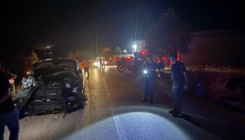 traktorle carpisan arac hurdaya dondu yaralilar var 5PRQXxHv