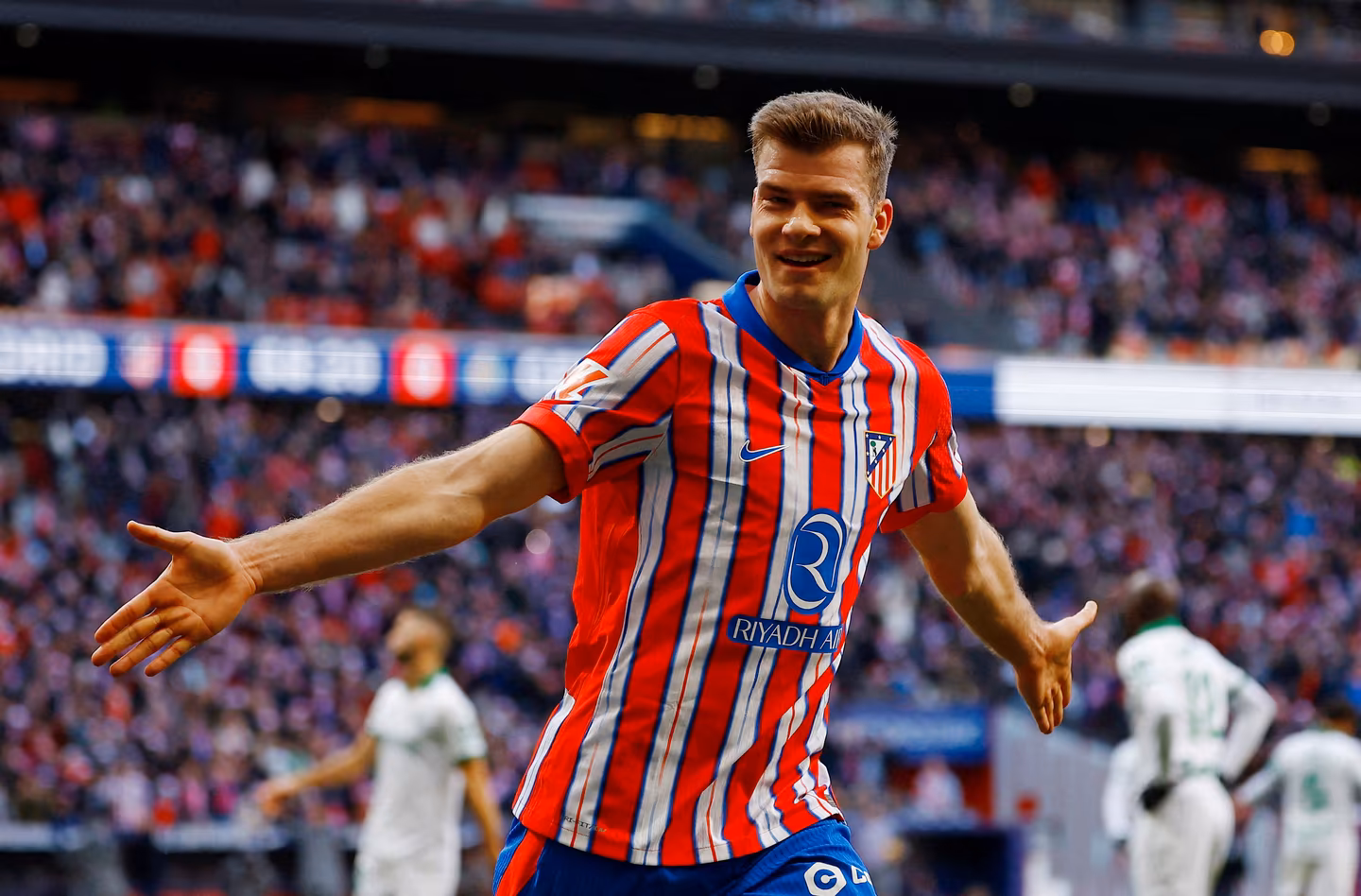 transferi resmen duyurdular alexander sorloth yillar sonra super lige donuyor ezeli rakibe imza an a2GycHNU