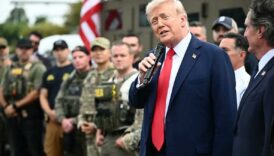 trump washingtonda kolluk kuvvetlerini denetledi SGs46dX9