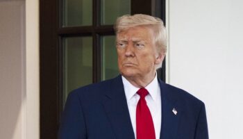 trumpa sok suclama WDqKpzkh