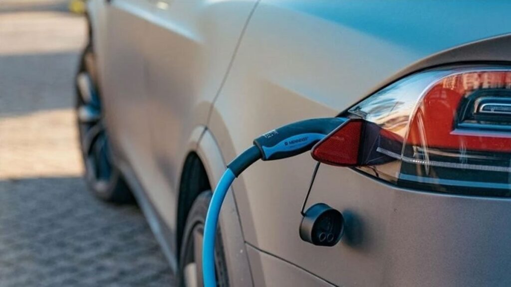 turkiyedeki elektrikli otomobil sayisinda yukselis 290 bine yaklasti tlJsaYLI