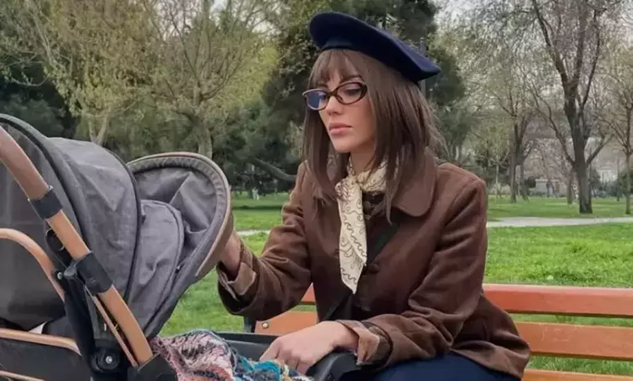 tuvana turkay iddiali pozlariyla ortaligi kasip kavurdu diziden ayrilir ayrilmaz solugu yurt disinda ZeX6Dabf